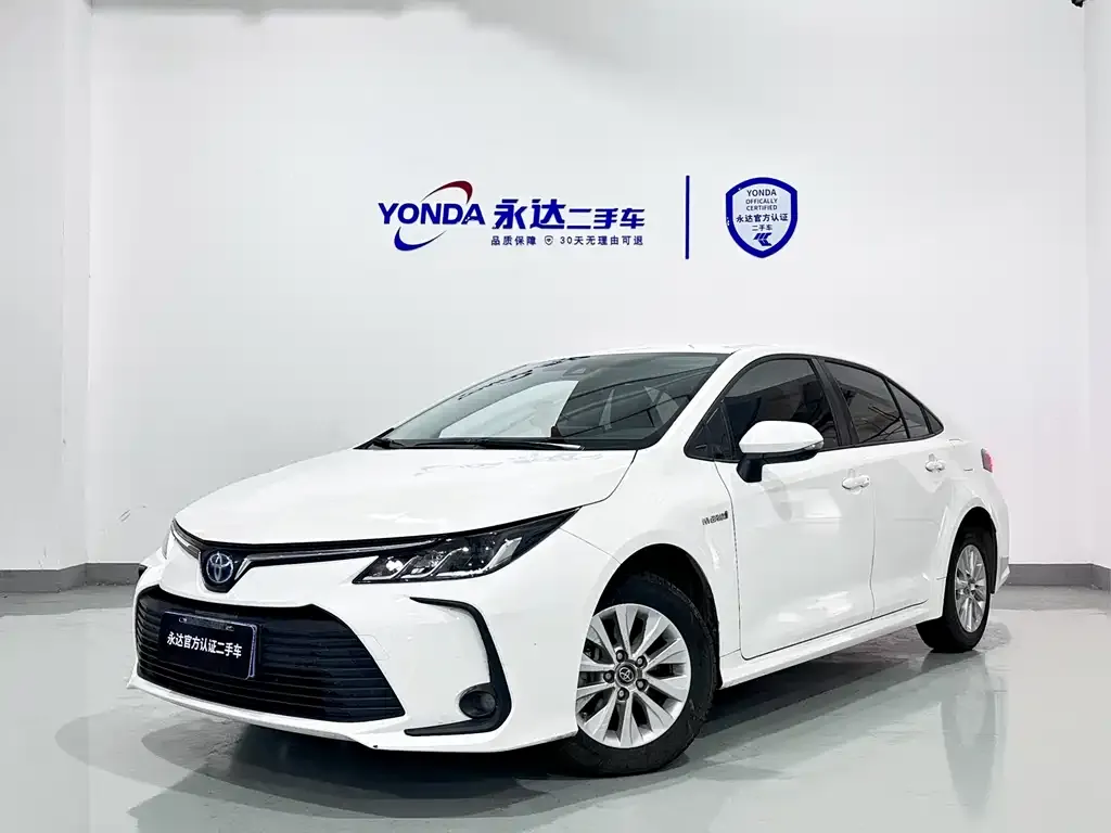 Toyota Corolla — фото 1