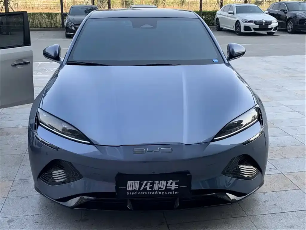 BYD Seal — фото 3
