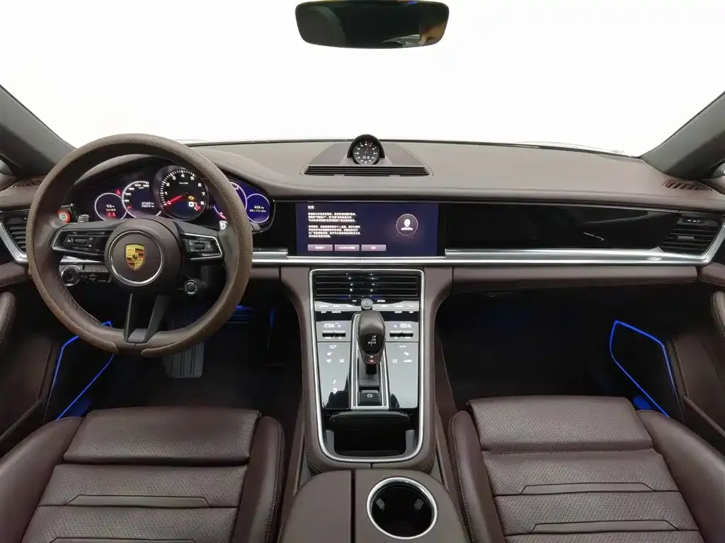 Porsche Panamera — фото 10