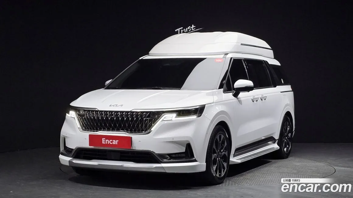 Kia Carnival — фото 1
