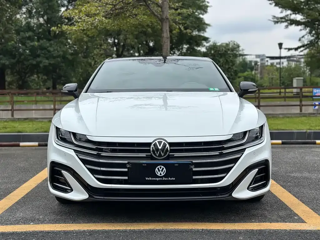 Volkswagen CC — фото 1
