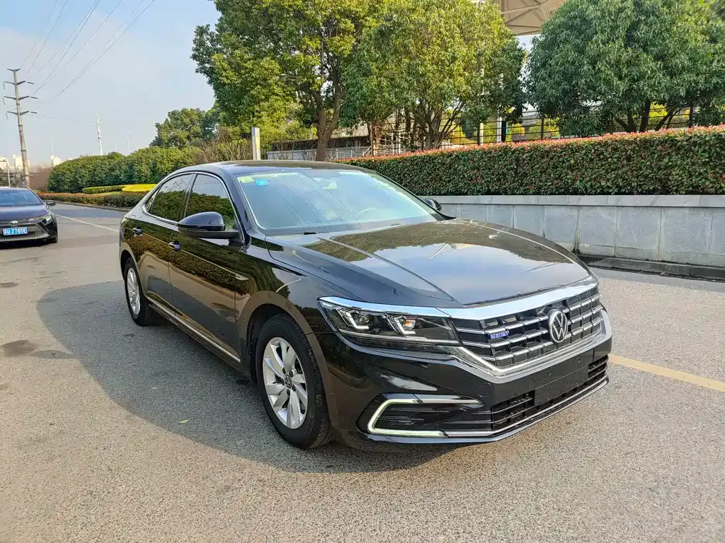 Volkswagen Passat — фото 6