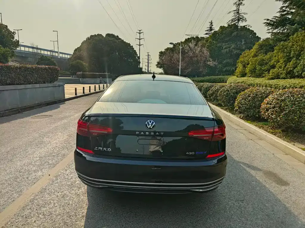 Volkswagen Passat — фото 5