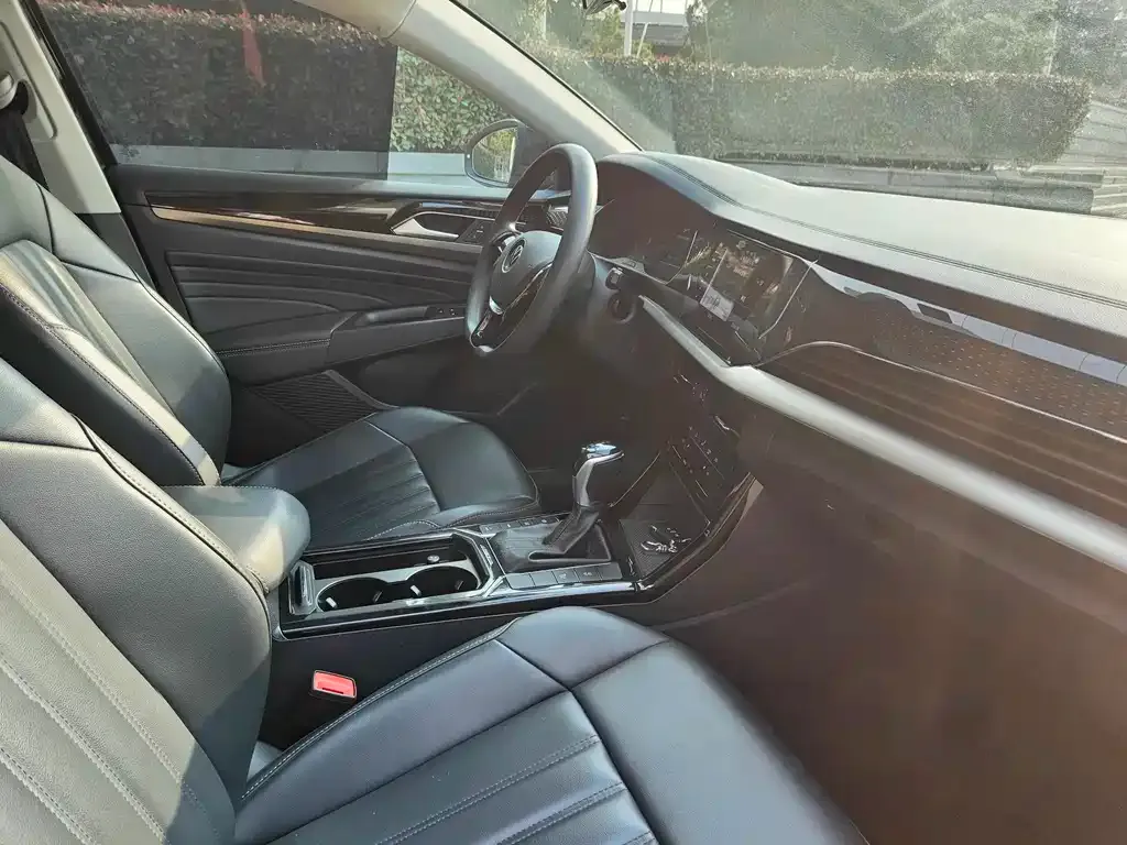 Volkswagen Passat — фото 2