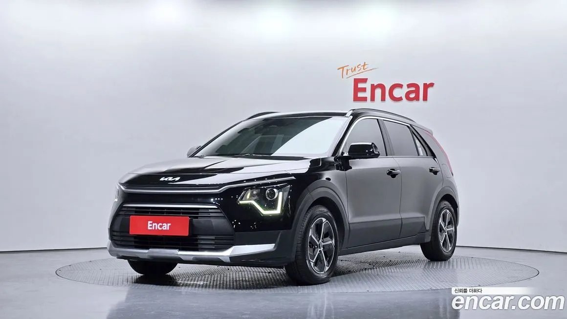 Kia Niro — фото 1