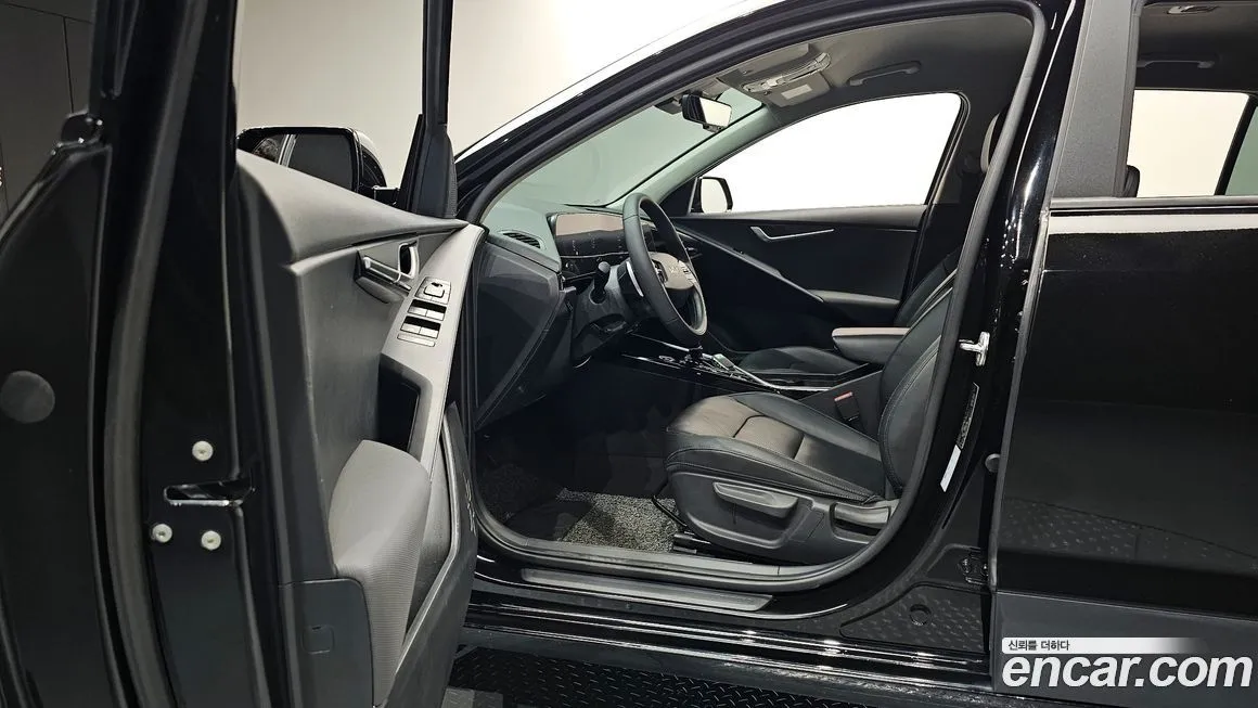 Kia Niro — фото 10