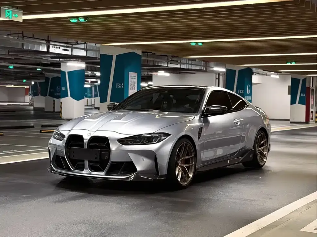 BMW M4 — фото 1