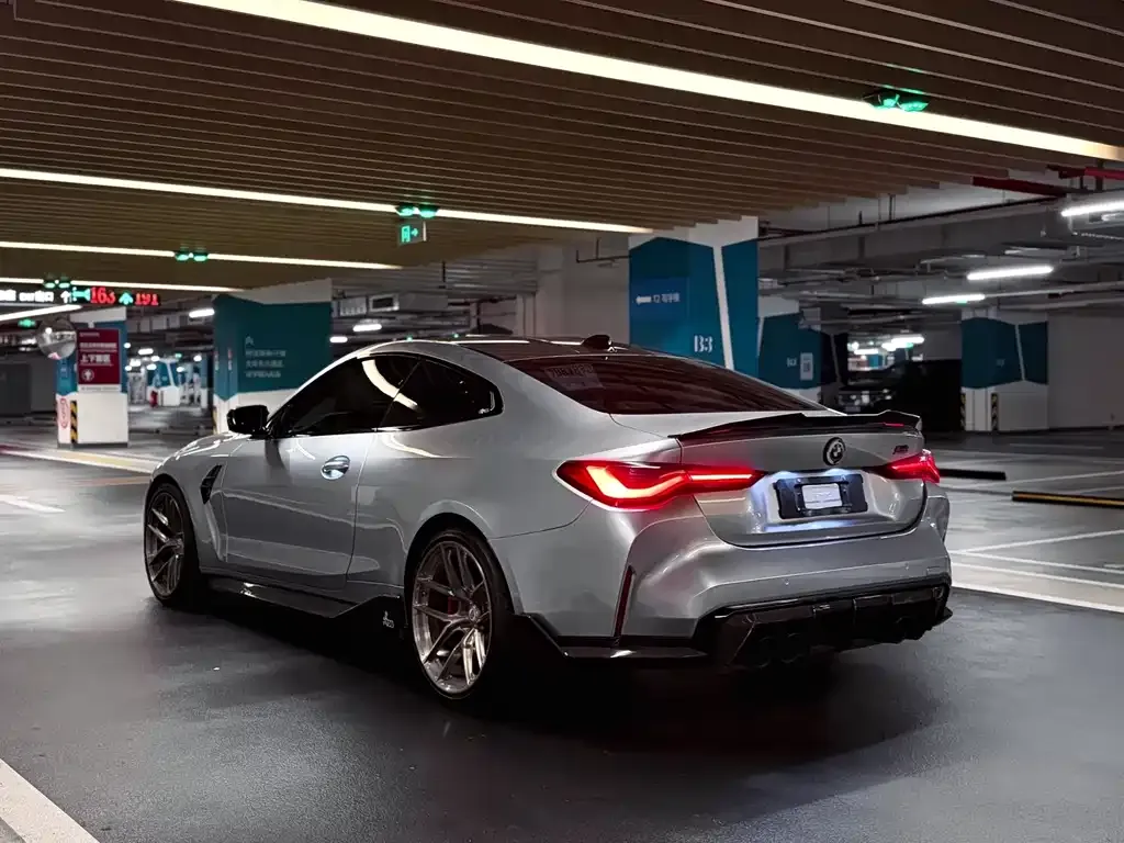 BMW M4 — фото 10