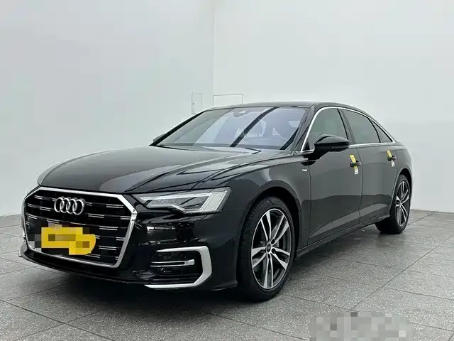 Audi A6L — фото 1