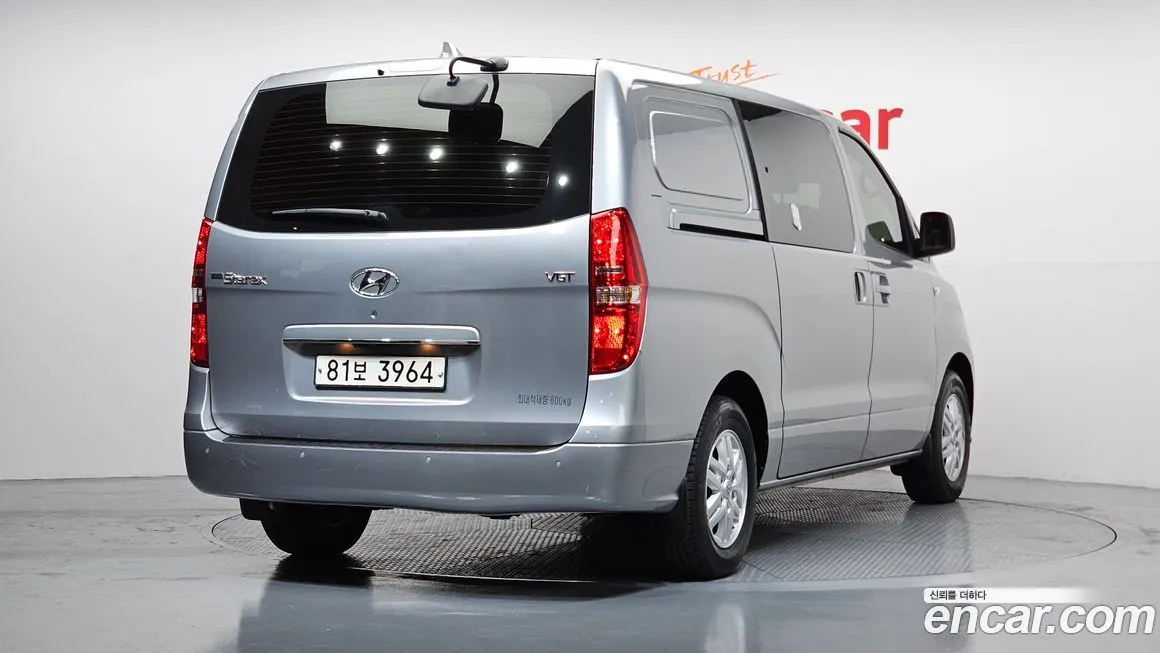 Hyundai Starex — фото 6