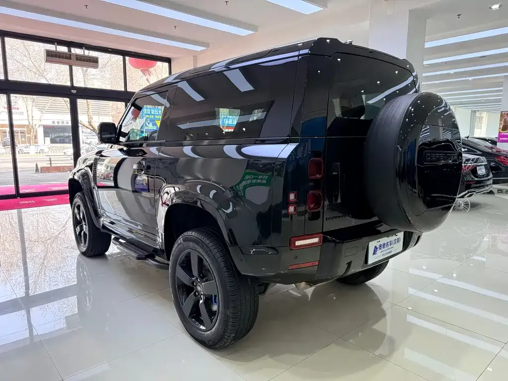 Land Rover Defender — фото 9