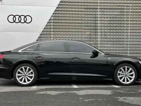 Audi A6L — фото 4