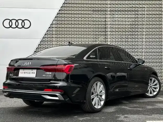 Audi A6L — фото 7
