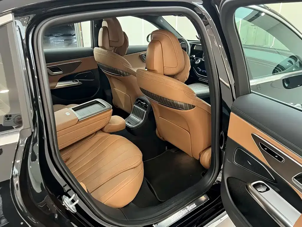 Mercedes-Benz E-Class New Energy — фото 5