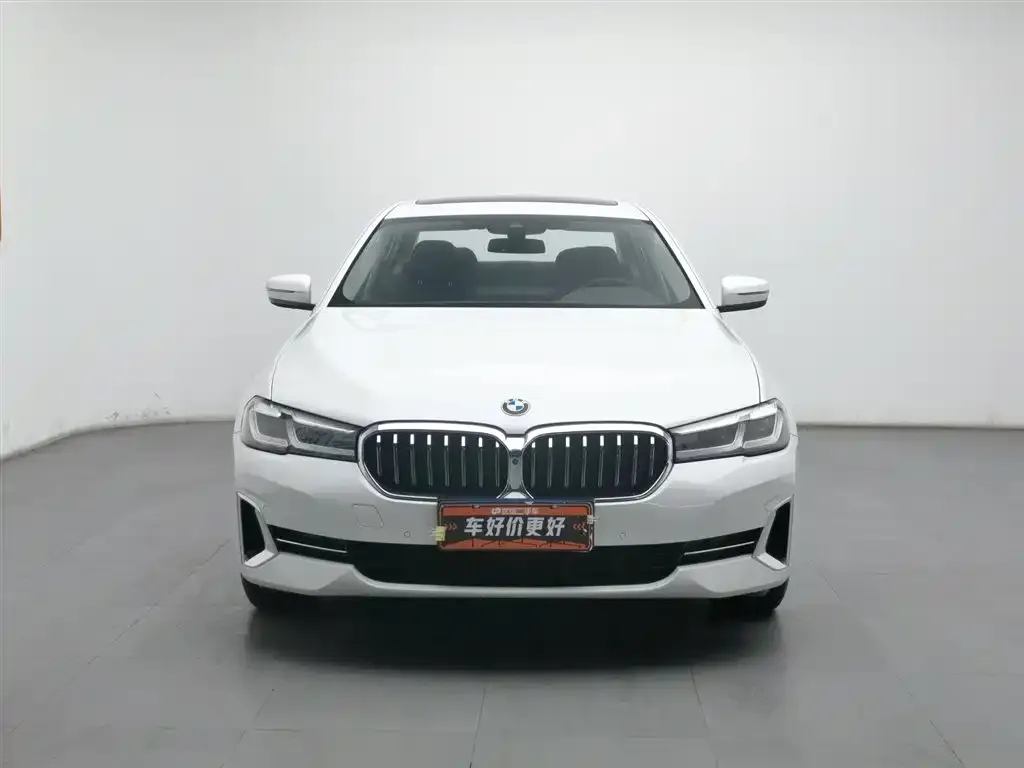 BMW 5 Series — фото 5