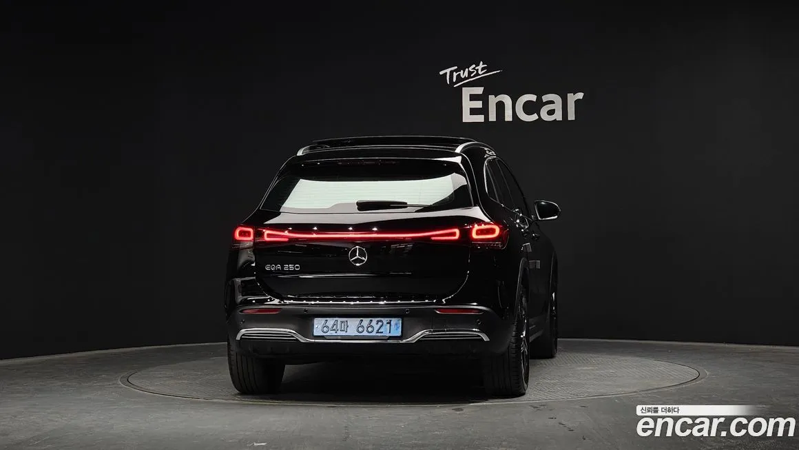 Mercedes-Benz EQA — фото 2