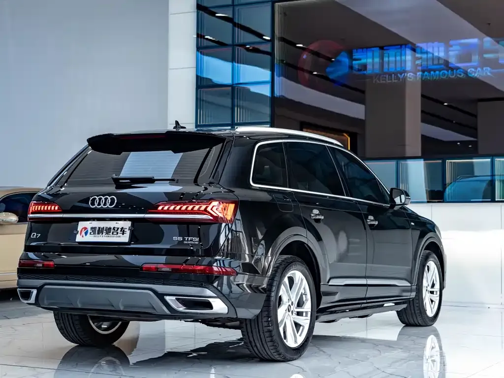 Audi Q7 — фото 4