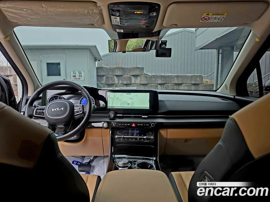 Kia Carnival — фото 10