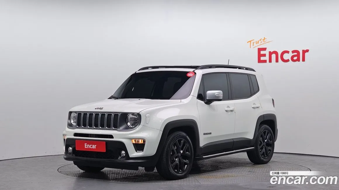 Jeep Renegade — фото 1