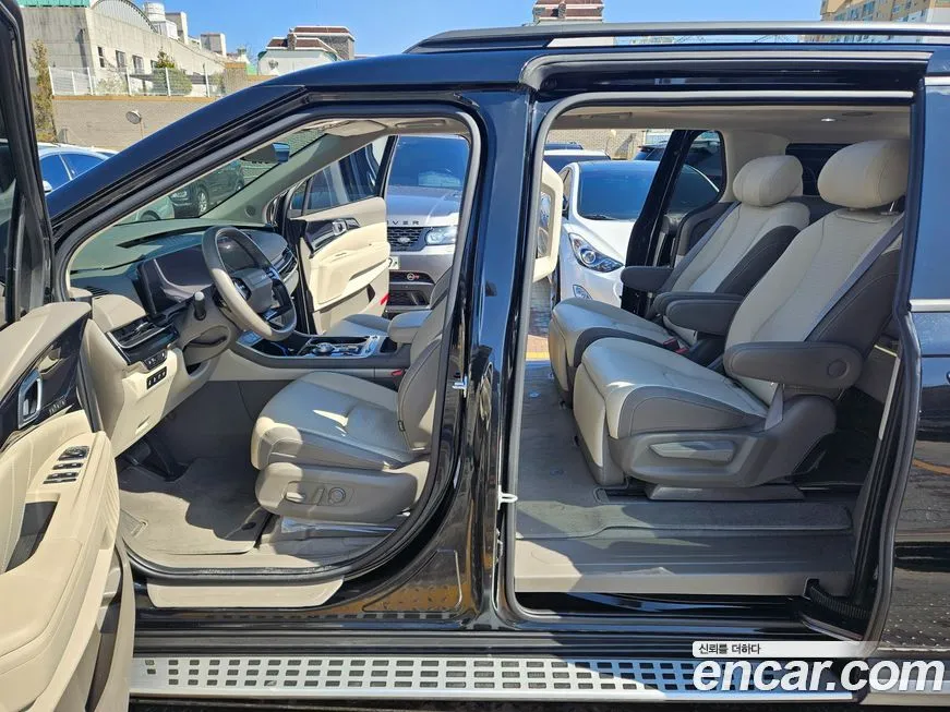 Kia Carnival — фото 3
