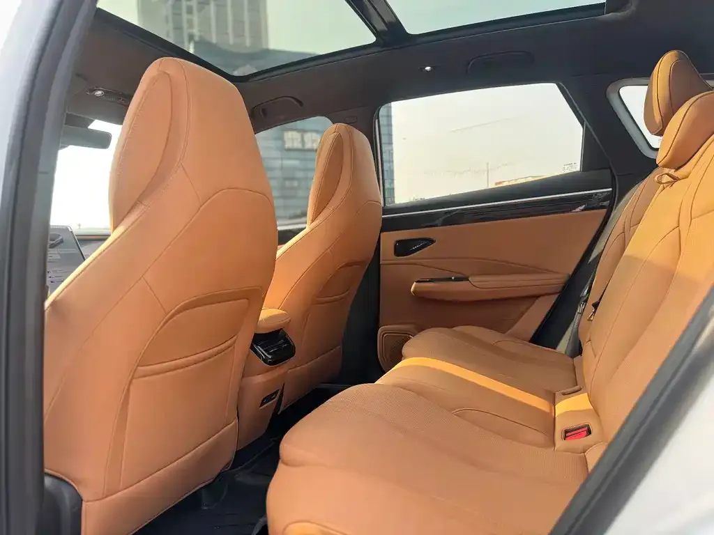 Geely Galaxy L7 — фото 2