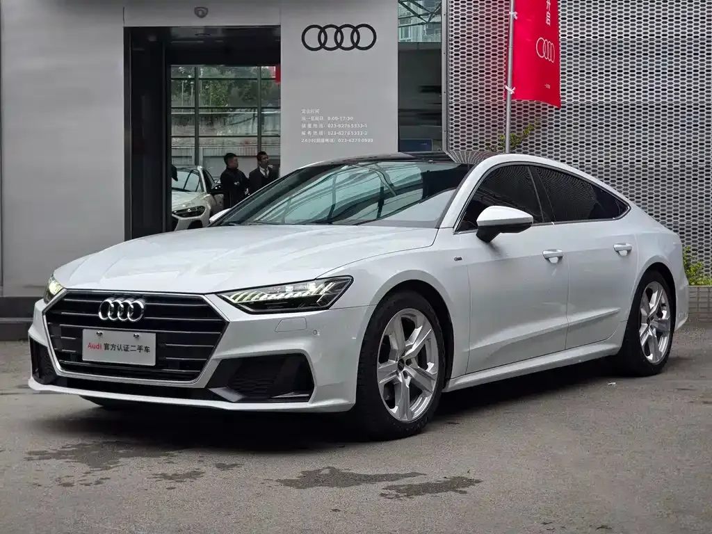 Audi A7 — фото 1