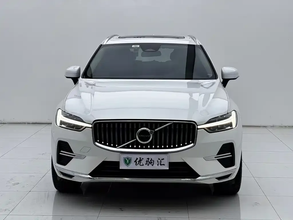 Volvo XC60 — фото 4