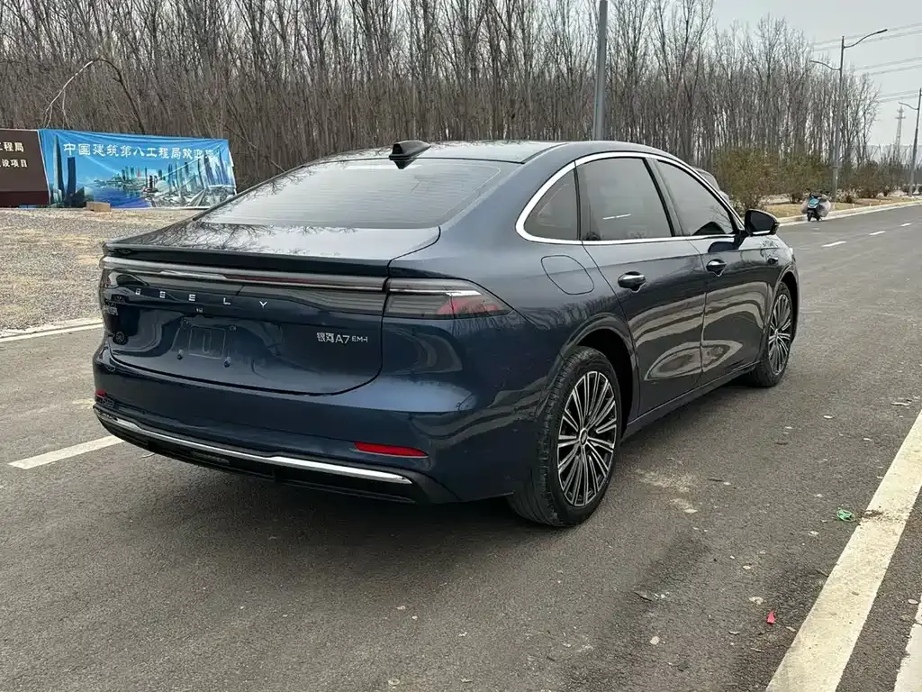 Geely Galaxy A7 — фото 9