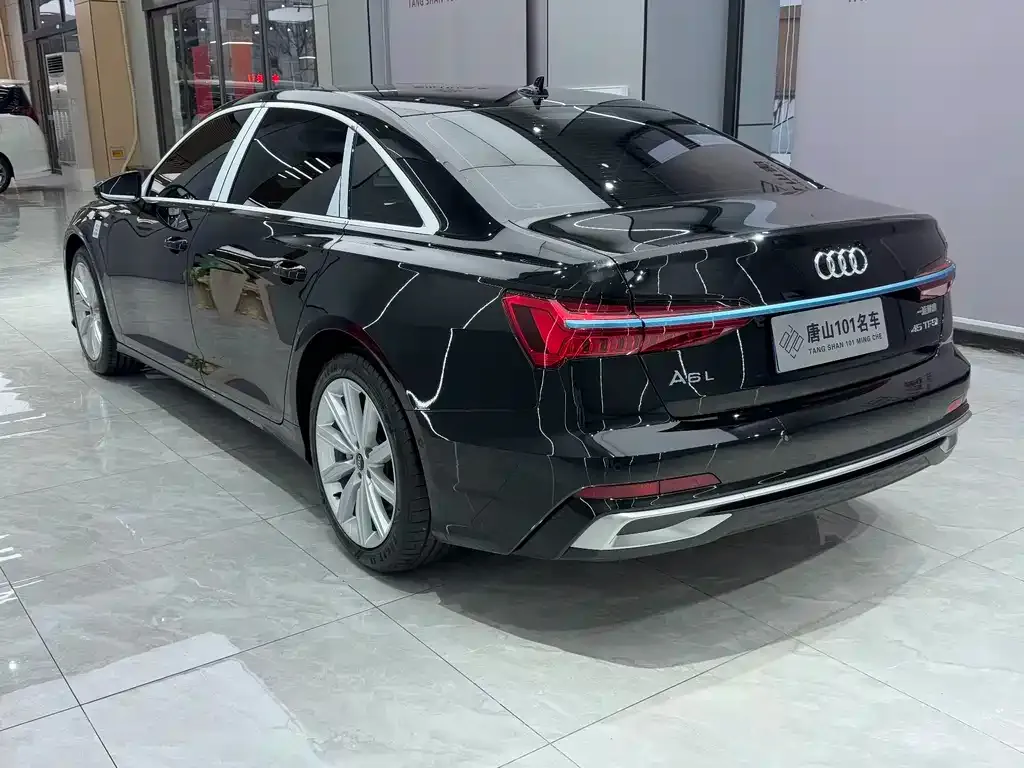 Audi A6L — фото 5