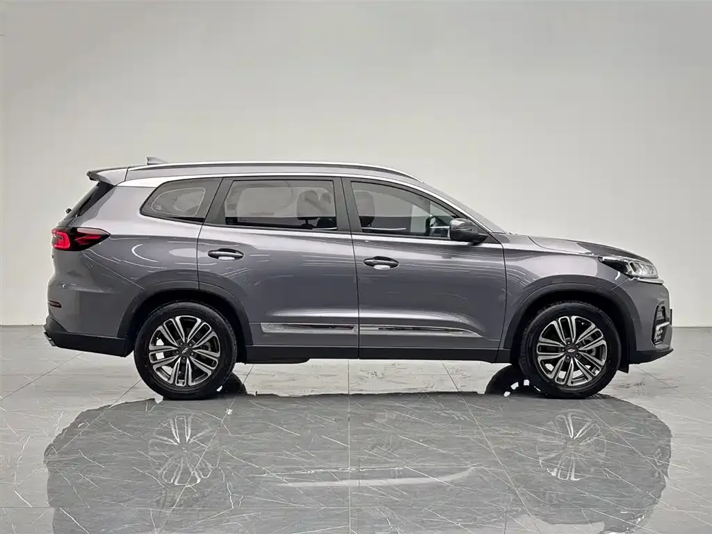 Chery Tiggo 8 — фото 8