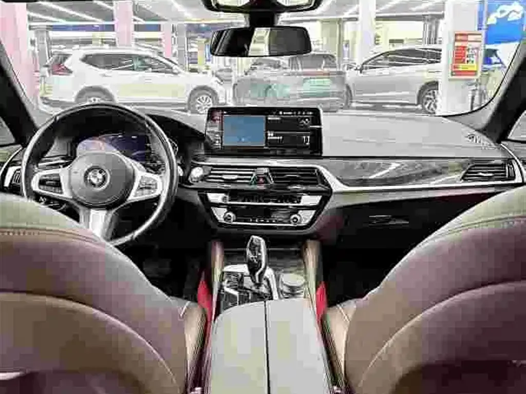 BMW 5 Series — фото 4