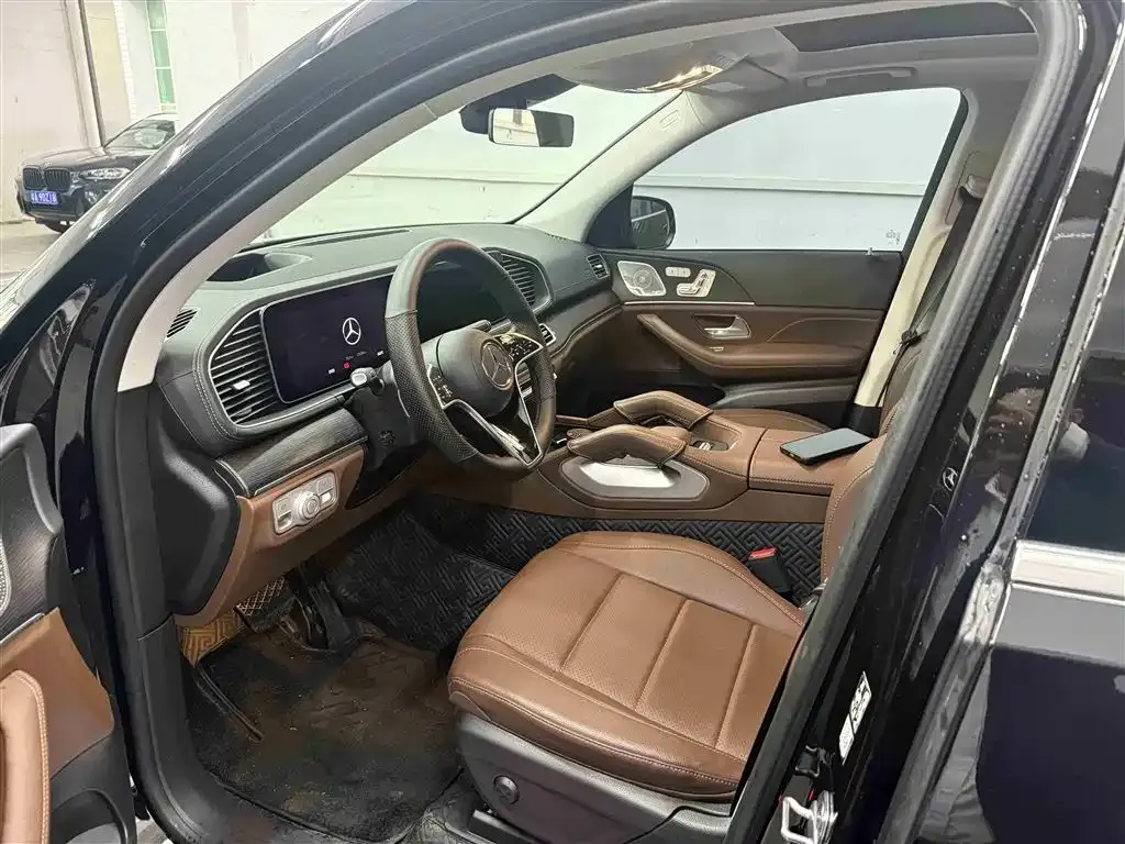 Mercedes-Benz GLE — фото 6