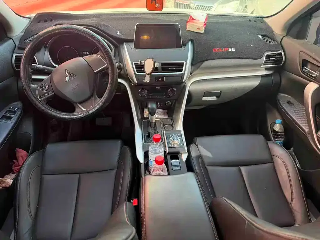 Mitsubishi Eclipse Cross — фото 2