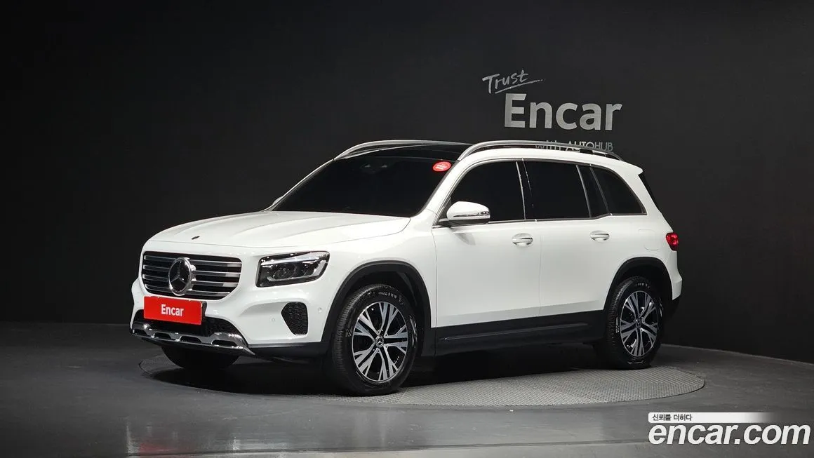 Mercedes-Benz GLB-Class — фото 1