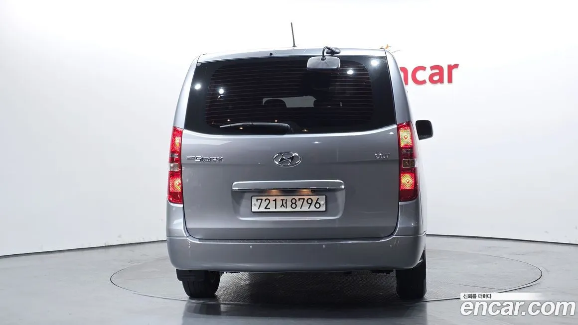 Hyundai Starex — фото 2
