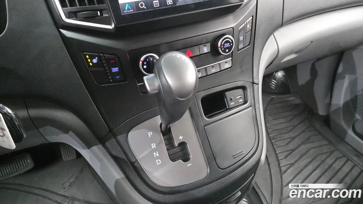 Hyundai Starex — фото 10
