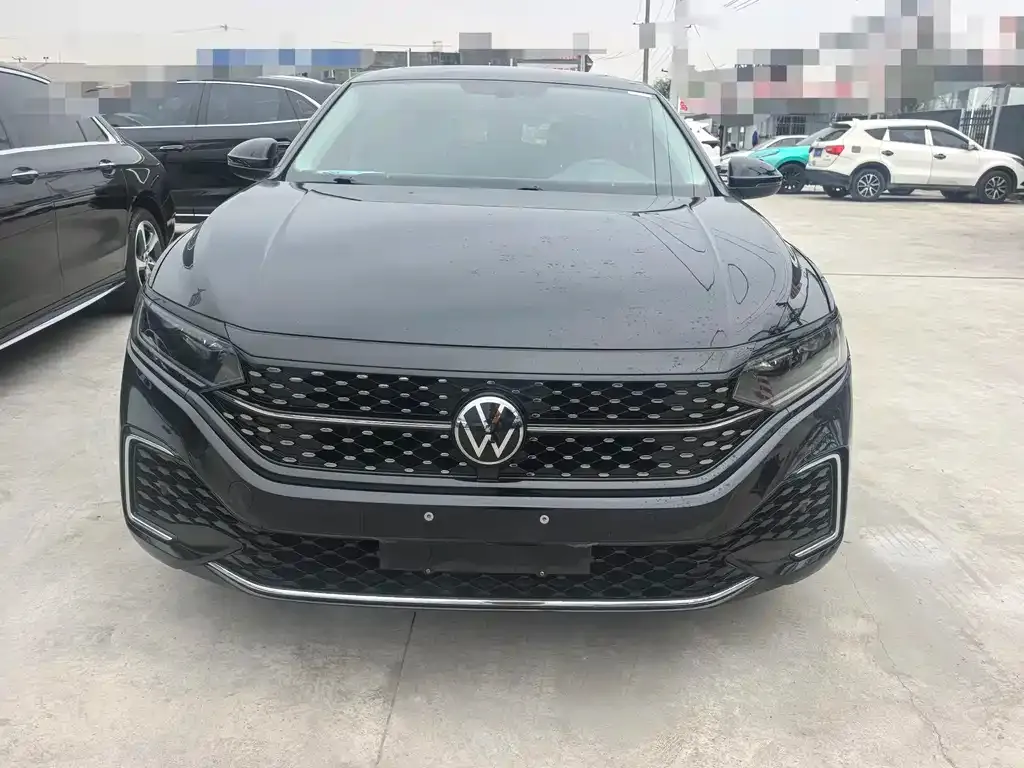 Volkswagen Passat — фото 9
