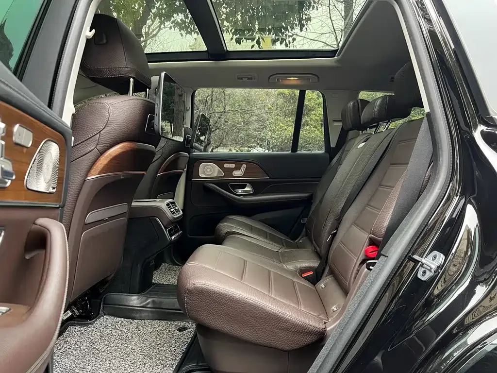 Mercedes-Benz GLS — фото 4