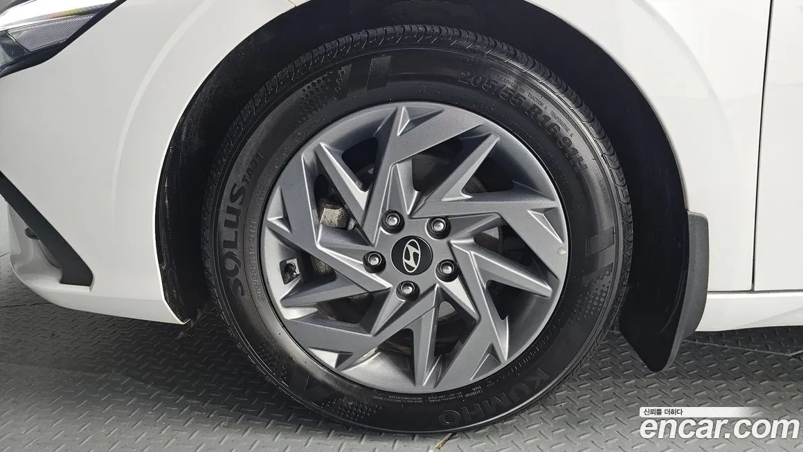 Hyundai AVANTE — фото 8