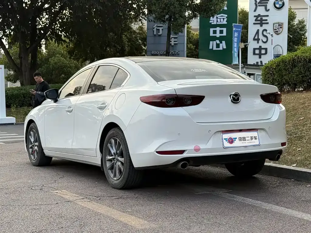 Mazda 3 Axela — фото 5