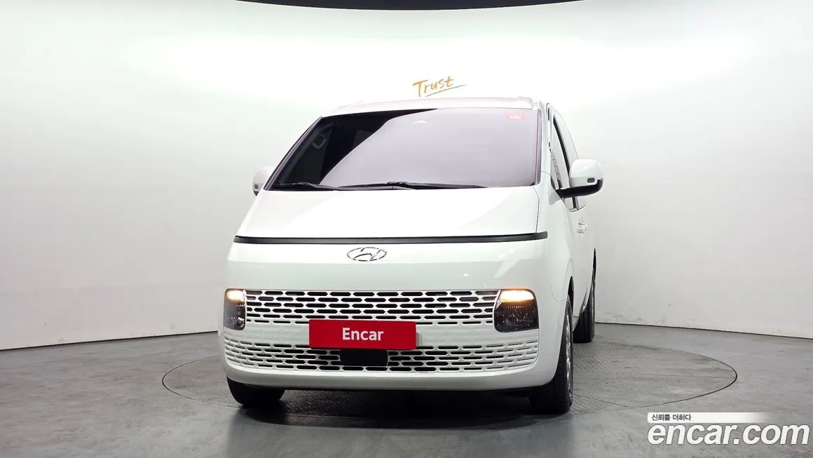 Hyundai Staria — фото 2