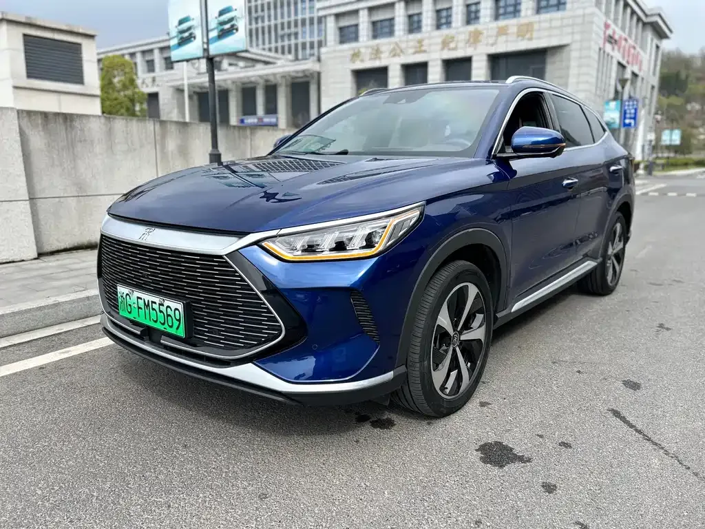 BYD PLUS New Energy — фото 1