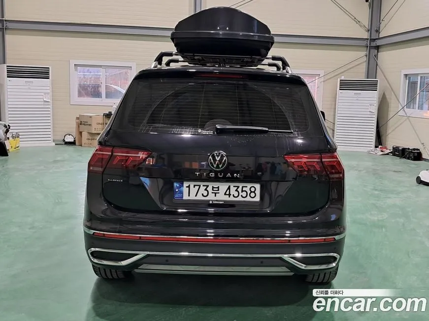 Volkswagen Tiguan — фото 7