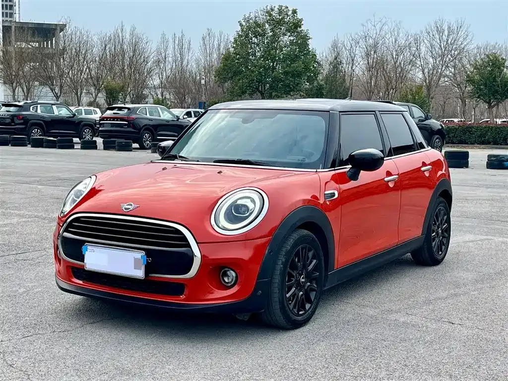 MINI Cooper (3-door) — фото 1