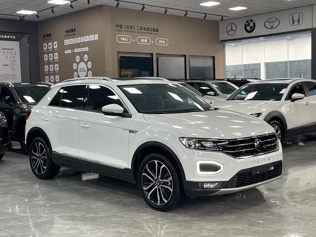 Volkswagen T-Roc — фото 3