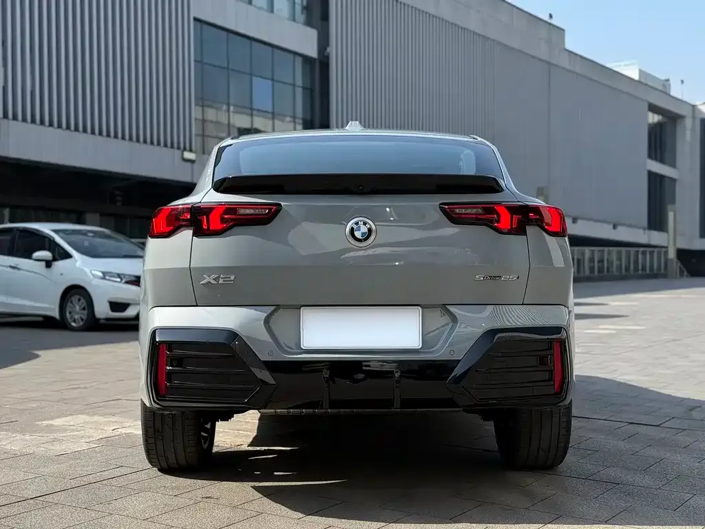 BMW X2 (Import) — фото 2