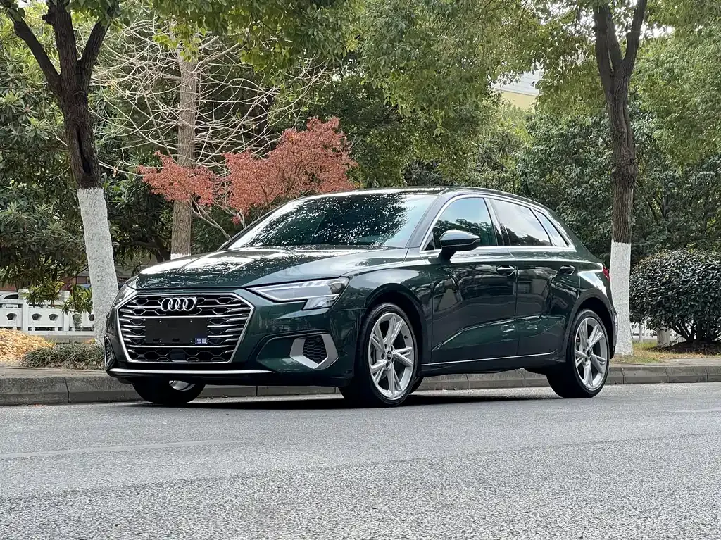 Audi A3 — фото 1