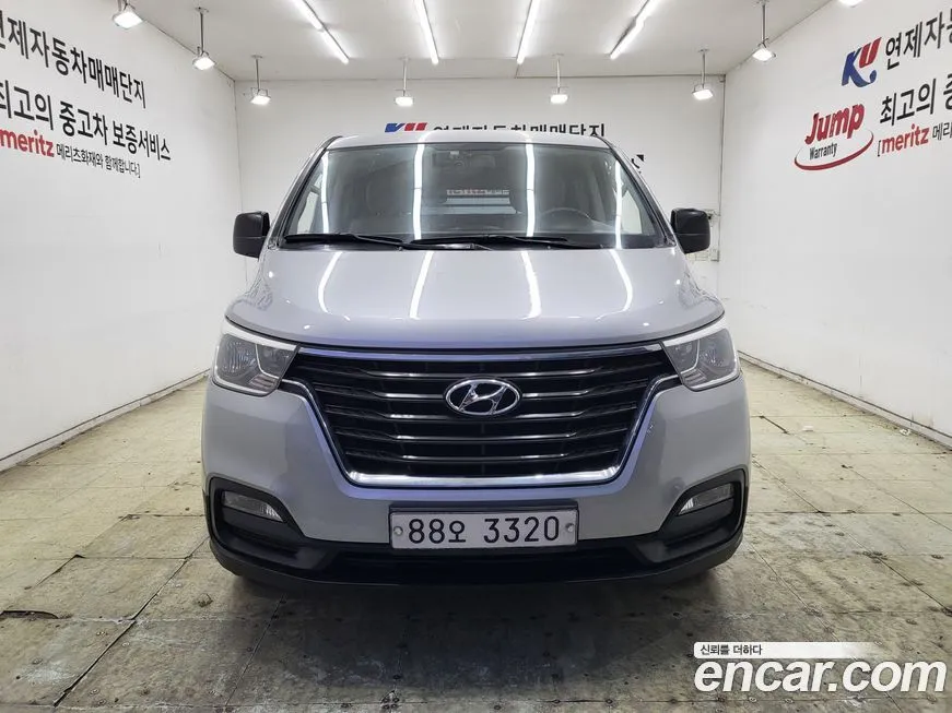 Hyundai Starex — фото 2