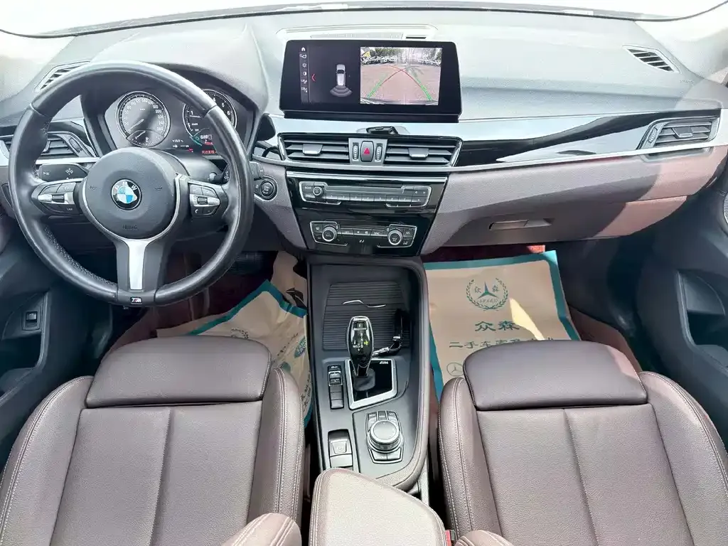 BMW X1 — фото 9