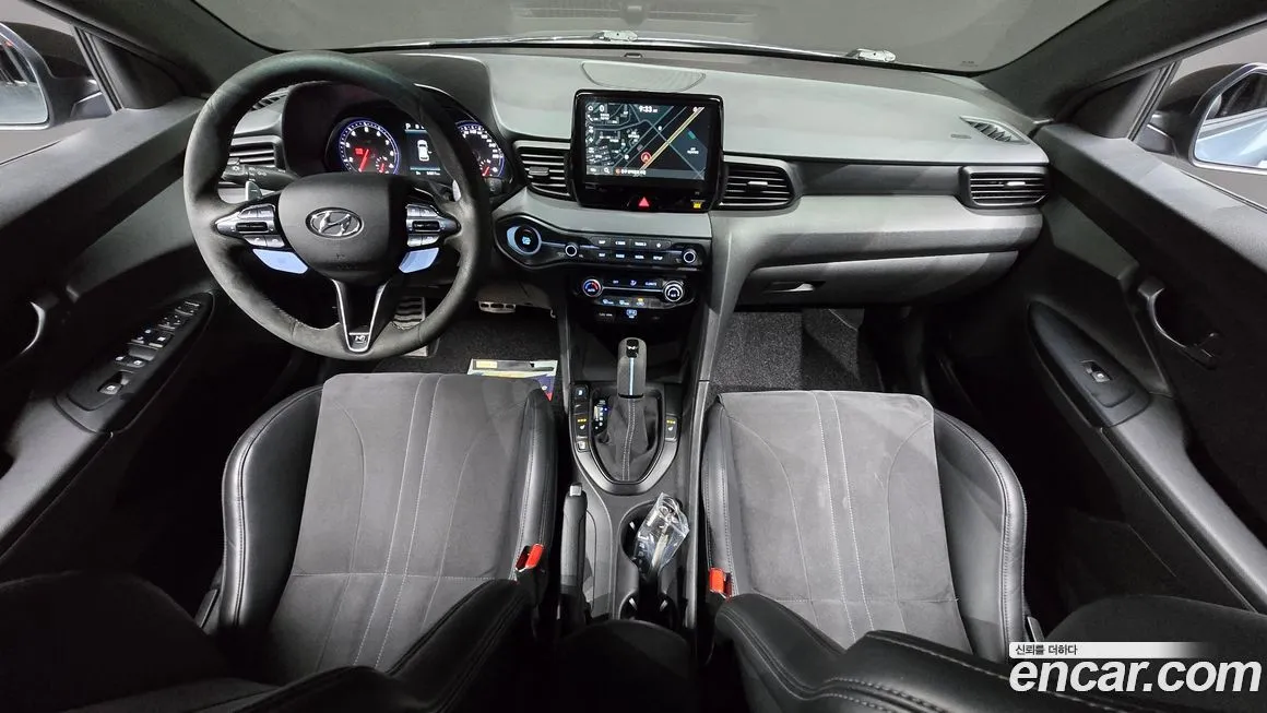Hyundai Veloster — фото 9